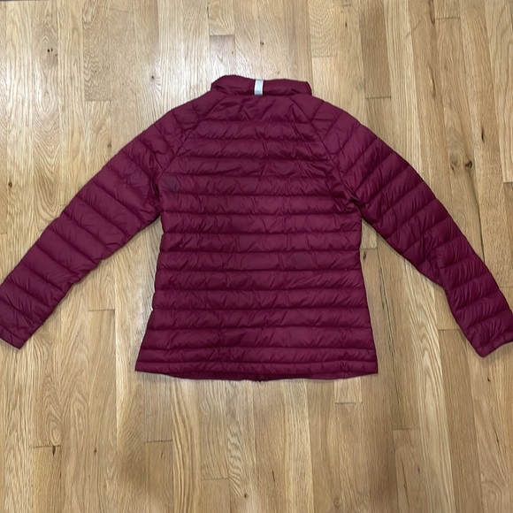 ASICS Down filled puffer jacket - Picture 4 of 5